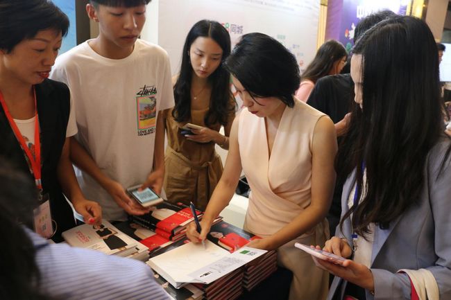 凤凰绘助力中国企业HR爱的成长——企业管理专家张艳桦谈共享经济时代人力资源管理(图4) 凤凰绘助力中国企业HR爱的成长——企业管理专家张艳桦谈共享经济时代人力资源管理(图4)