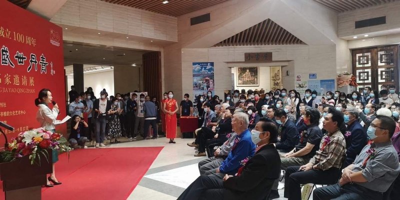 “聚焦经典 盛世丹青”——乔何书法作品展在北京炎黄艺术馆隆重展出(图2) “聚焦经典 盛世丹青”——乔何书法作品展在北京炎黄艺术馆隆重展出(图2)