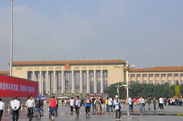 奋进的步伐：从变革中来 到变革中去(图2)